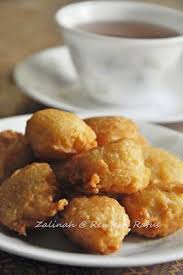 Cucur Kelapa Manis Dari Dapur Zalinah Rempah Ratus Bahan Bahan 2 Cawan Tepung Gandum 1 1 2 Cawan Kelapa Parut Putih 1 2 Makanan Resep Makanan Kelapa
