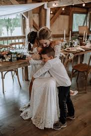 Sweet Moments Rustic Autumn Wedding Hand And Arrow Photography In 2020 Rustic Fall Wedding Autumn Wedding Rustic Barn Wedding