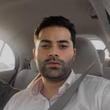 Amir Mir's Instagram, Twitter & Facebook