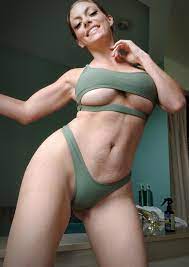 Not bad for a 35 year old mom of 4, huh? : r/maturemilf
