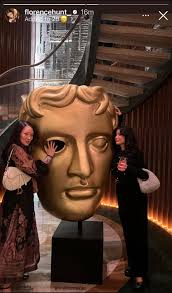 Florence Hunt posts photo of Michelle Mao and Yerin Ha : r/Benophie