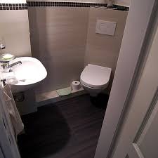 Badsanierung minibad in hamburg badezimmer unterschrank eiche badmöbel holz landhaus bad waschtisch ideen waschtisch in. Mini Gaste Wc Inklusive Dusche Bad 019 Bader Dunkelmann