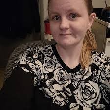 Beth Thrasher's Instagram, Twitter & Facebook