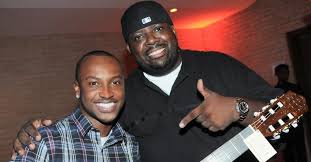 Chrigor saiu do exaltasamba por ter ficado deprimido com a morte do pai, preferindo sair para não trazer prejuízos ao grupo. Strong Pericles Strong Exalta E Um Grande Casamento