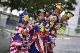 Sila hadir ke pejabat kebajikan masyarakat mengikut daerah mana yang dipohon dalam tempoh 14 hari dari permohonan dibuat diatas talian. Jumlah Kanak Kanak Malaysia 9 4j