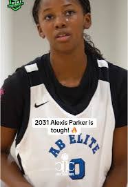 Alexis Parker's Instagram, Twitter & Facebook