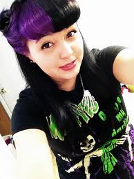 05 jan 2021 hairstyle suitability rating: I M Liking These Two Toned Bettie Page Bangs Rockabilly Hair Bettie Bangs Hairstyles Cool Hairstyles