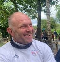 70+ perfiles de «Lakin»