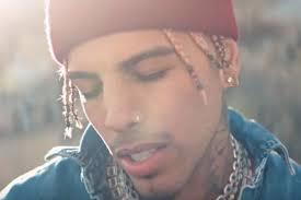 Rauw alejandro lanzó su disco afrodisiaco, que incluye colaboraciones con anuel, lennox y farruko. Tattoo De Rauw Alejandro Letra Y Video Escucha
