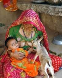 Видео woman breastfeeds puppy канала lntidings. Women Of This Indian Community Breastfeed Deer Alongside Their Own Baby
