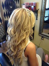 Idee coiffure pour mariage invite 30 grand coiffure mariage cheveux. 1001 Idees Pour La Coiffure Boucle Mariage Trouvez Les Plus Belles Options