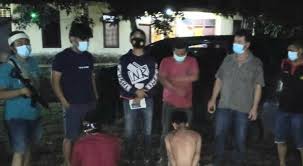 Ram pun asyik menonton s dengan jarak 10 meter dari belakang. Polsek Wonosobo Bekuk Dua Jambret Handphone Milik Pelajar Target Kasus News