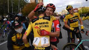 Roglic has hofstede to thank for vuelta triumph as carthy and carapaz slog it out richard carapaz and hugh carthy showed that they were stronger than primoz roglic on the final. Vuelta A Espana Roglic Clinches Second Successive Red Jersey Cycling News Stadium Astro