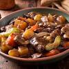 Mettere a bollire in brodo vegetale il polpo per 15 minuti. 1