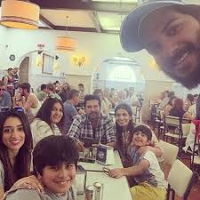 Dulquer salmaan belongs to a muslim family. Dulquer Salmaan Family Biography Wife Movies Awards More