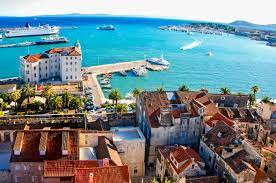 Traumhafte nationalparks, geschichtsträchtige orte und zauberhafte strände kennzeichnen das land kroatien.ein highlight ist vor allem die hafenstadt split in der region dalmatien. Kulturmetropole Split Das Herz Kroatiens Urlaubsguru