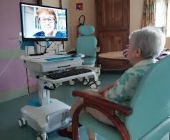 Le tarif dépendance, le tarif hébergement et le tarif soins. Coronavirus Les Animatrices En Ehpad Indispensables Au Bien Etre Des Personnes Agees Le Journal De Vitre