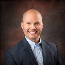 Daniel Daube's Instagram, Twitter & Facebook