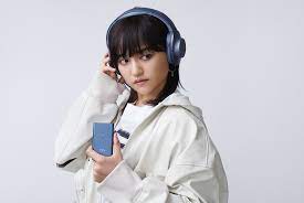 photography おしゃれまとめの人気アイデア pinterest michael chen ソニー ヘッドホン 音楽を聴く