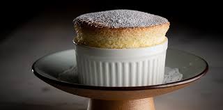 Jean Francois Piege Devoile La Recette De Son Souffle Au Zeste De Citron Inratable Dessert Gourmand Zeste De Citron Recette De Chef