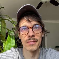 Eric Blomquist's Instagram, Twitter & Facebook