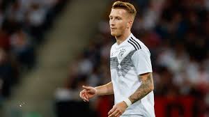 In reus, you control powerful giants that help you shape the planet to your will. Zum Jahresabschluss Wieder Mit Reus Dfb Deutscher Fussball Bund E V