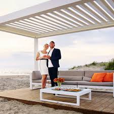 Pueden estar parcialmente techadas para disponer de cierta sombra. Miami Pergolas Project Photos Reviews Hialeah Fl Us Houzz
