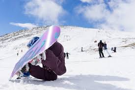 Maybe you would like to learn more about one of these? Kaimaktsalan Griechenland 13 Februar 2014 Skifahrer Geniessen Den Schnee In Kaimaktsalan Skizentrum In Griechenland Kurzlich Im Skizentrum Jeden Aufzug Hat Seine Automatische Ticket System Lizenzfreie Fotos Bilder Und Stock Fotografie Image
