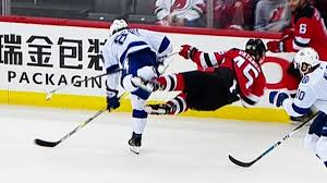 Nikita kucherov crashes brayden point, pat maroon and ryan mcdonagh's postgame press conference. Vatanen Slow To Get Up After Huge Hit By Kucherov Youtube