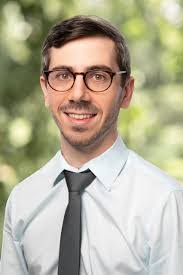 Stephanie Melzer's Instagram, Twitter & Facebook