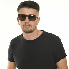 Stream Armand Bekrik music