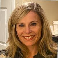 Cindy Meek's Instagram, Twitter & Facebook