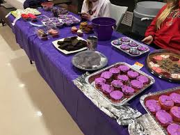 Fundraising for relay for life to help fight cancer can be as simple as washing cars or selling candy. Relay For Life Kicks Off Another Year The Glen Echo