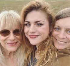 Frances Bean Cobain and her Mum and Dad Kurt n Courtney