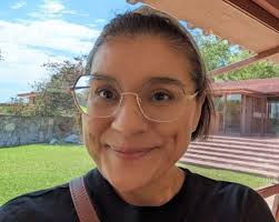 Jennifer Vejar's Instagram, Twitter & Facebook