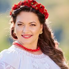 Laura Olteanu: albums, songs, concerts | Deezer