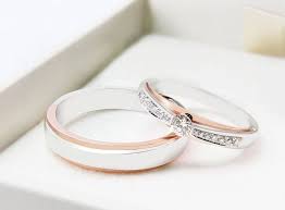 Pertimbangan itu mencakup model, harga, dan desain cincin tunangan & cincin perkawinan. V Co Jewellery Juwelier Und Ehering Hochzeitsverkaufer V Co Jewelery Toko Perhiasan Dan Cincin Kawin Vendor Pernik Ehering Ring Verlobung Verlobungsring