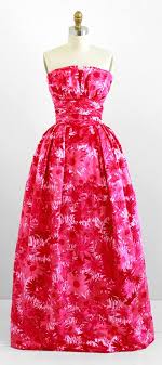 Pin By Erin On Bergdorf Goodman Vegas Dresses Fashion Evening Dresses