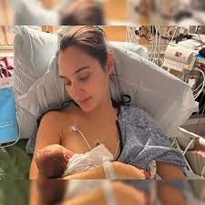 Listen to your body: Wonder Woman Gal Gadot shares life-threatening lesson  she learned from rare pregnancy complication - The Economic Times