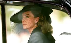 Lacrimile Sfintei Maria se culeg la Radna