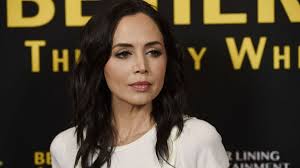 "J'avais 12 ans, il en avait 36" : Eliza Dushku (Buffy) raconte une  agression sexuelle sur un film de James Cameron