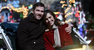 Fiche descriptive, programmes tv avec nikki deloach. Le Pays De Noel Nikki Deloach Awkward Compte Sur Luc Macfarlane Brothers And Sisters Pour Une Succession Loyale De Sa Propriete Toutelatele