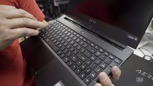 The gigabyte aero 15's hinge is surprisingly wobbly considering its limited rotation. Gigabyte S Aero 15 Gaming Laptops Boost The Core Count But Keep The Battery Life Pcworld