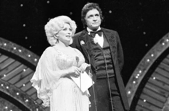Dolly - Me and the always dapper Johnny Cash. I think this was the Country  Music Awards back in 1978. #throwbackthursday