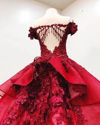 Pair the vase and insert with a sweet 16 bouquet. Gorgeous Ball Gown Prom Dress With Beading Long Quinceanera Dress With Flowers Long Prom Dresses Uk Red Quinceanera Dresses Lace Ball Gowns