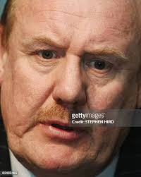 4.085 fotos e imágenes de alta resolución de Hird