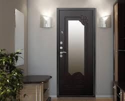 Bedroom entryways—especially master bedrooms—are an opportunity to add a more decorative or flashy touch. Doors With Mirror 125 Photo Entrance Interior Coupe