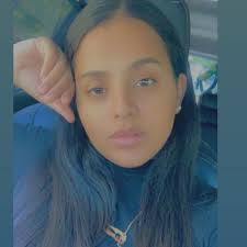 Luz Estevez (@sweetylye)