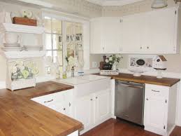 Find beautiful blue kitchen ideas, including blue kitchen cabinets, blue kitchen islands, blue and white kitchens, and blue backsplash ideas. 35 Farmhouse Kitchen Cabinet Ideas To Create A Warm And Welcoming Kitchen Design In Your Home Rina Watt Blogger Home Decor Diy And Recipes