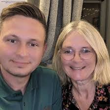 Katie Croxton's Instagram, Twitter & Facebook